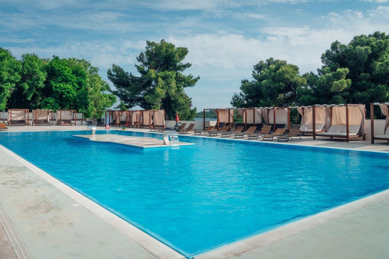 Croatia Camp Premium Hotel Vodice Exterior photo